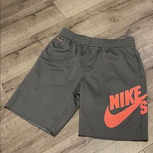 Nike SB Dri-fit Shorts Medium M athletic grey